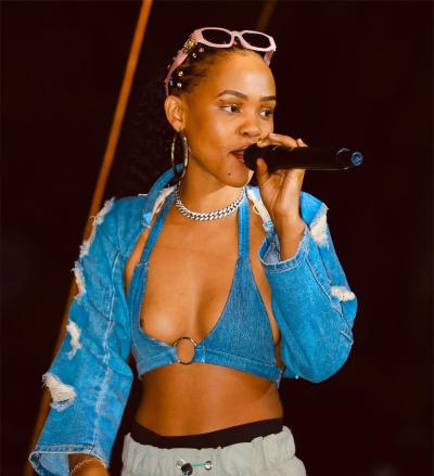 Kin Bella Nip Slip on Stage at Zzina Connect 2023