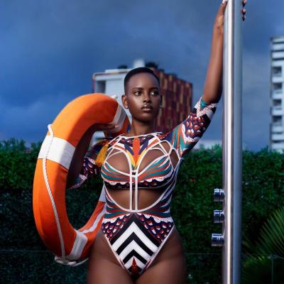 Bettinah Tianah's Hottest Bikini Photos