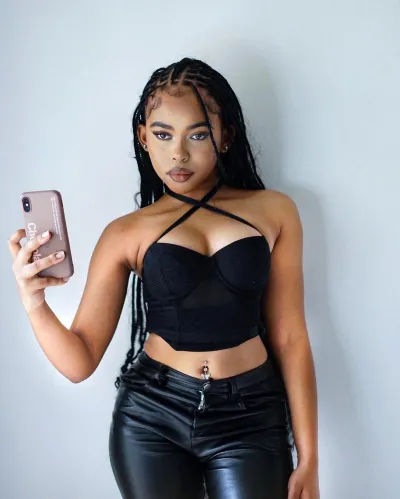 Palesa Disenyana (@fantasy.chick) Sexiest Instagram Picture