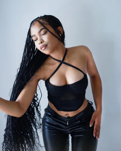 Palesa Disenyana (@fantasy.chick) Sexiest Instagram Picture