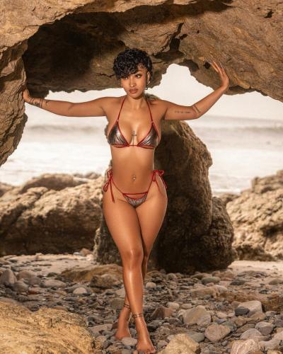 Shenseea Sexiest Photos, Hottest Shenseea Pictures