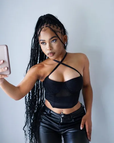 Palesa Disenyana (@fantasy.chick) Sexiest Instagram Picture