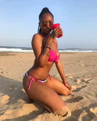 Zee Nkosi (@therealzeenkosi) Sexiest Photos, Hot Zee Nkosi Pics