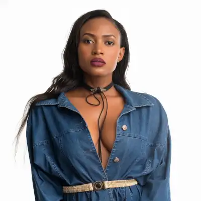 Singe Yvonne Mulugi (Yvonne Starr) Sexiest Photos