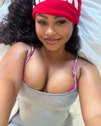 New Sexy Deja Rennae (@DejaRennae) Photos